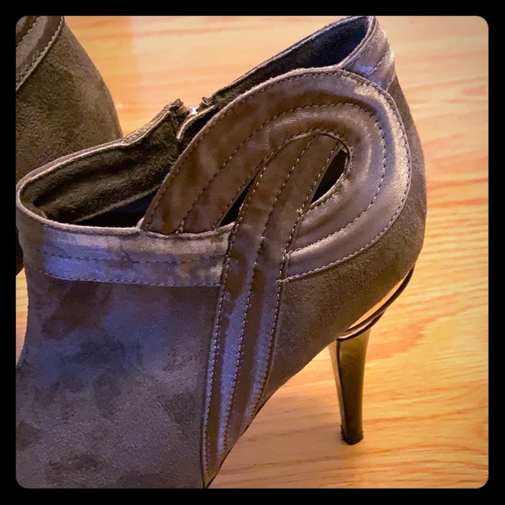 Hot hot hot! Booties amazing high heels GUC